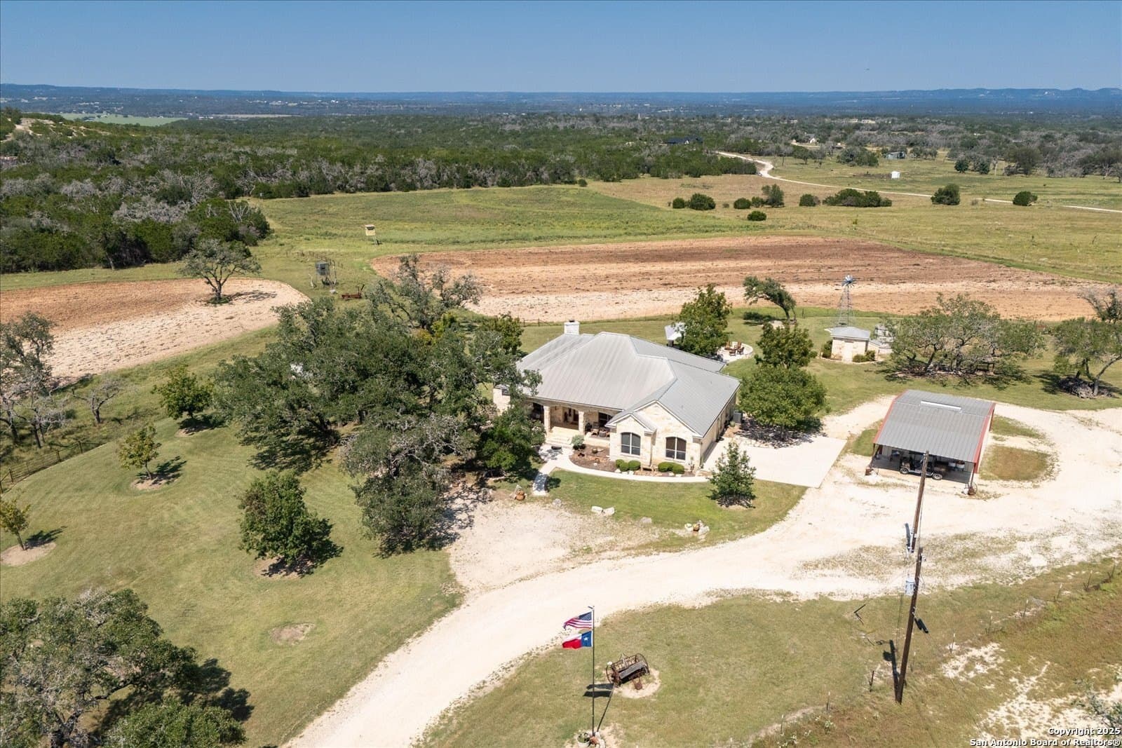 21.53 acres in Kendall County - photo 2