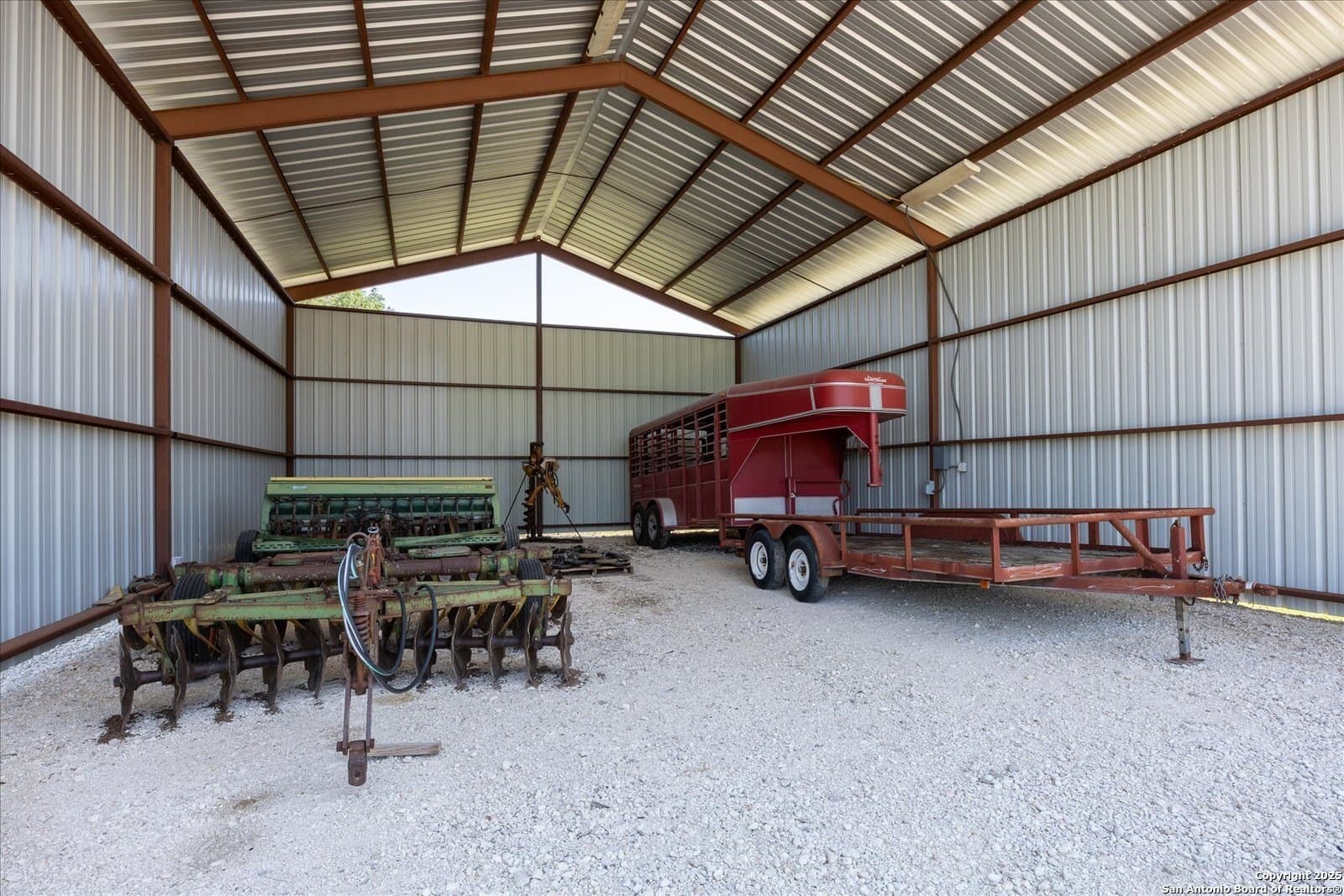 21.53 acres in Kendall County - photo 48