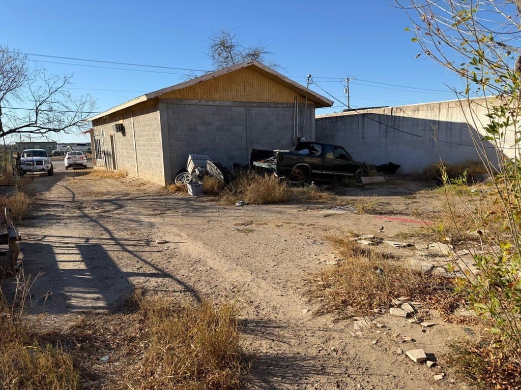 11,200 acres in Maverick County - photo 4