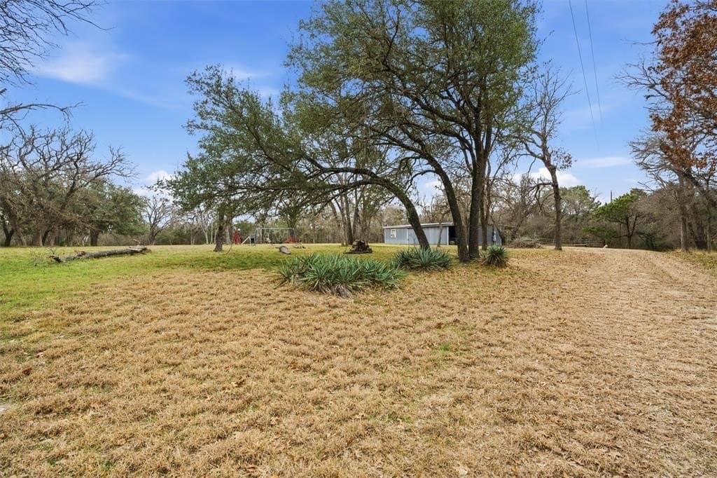 11.85 acres in McLennan County - photo 7