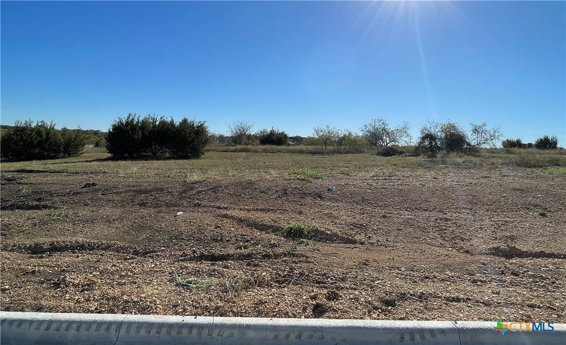 1626 Hunt Drive lot: 005