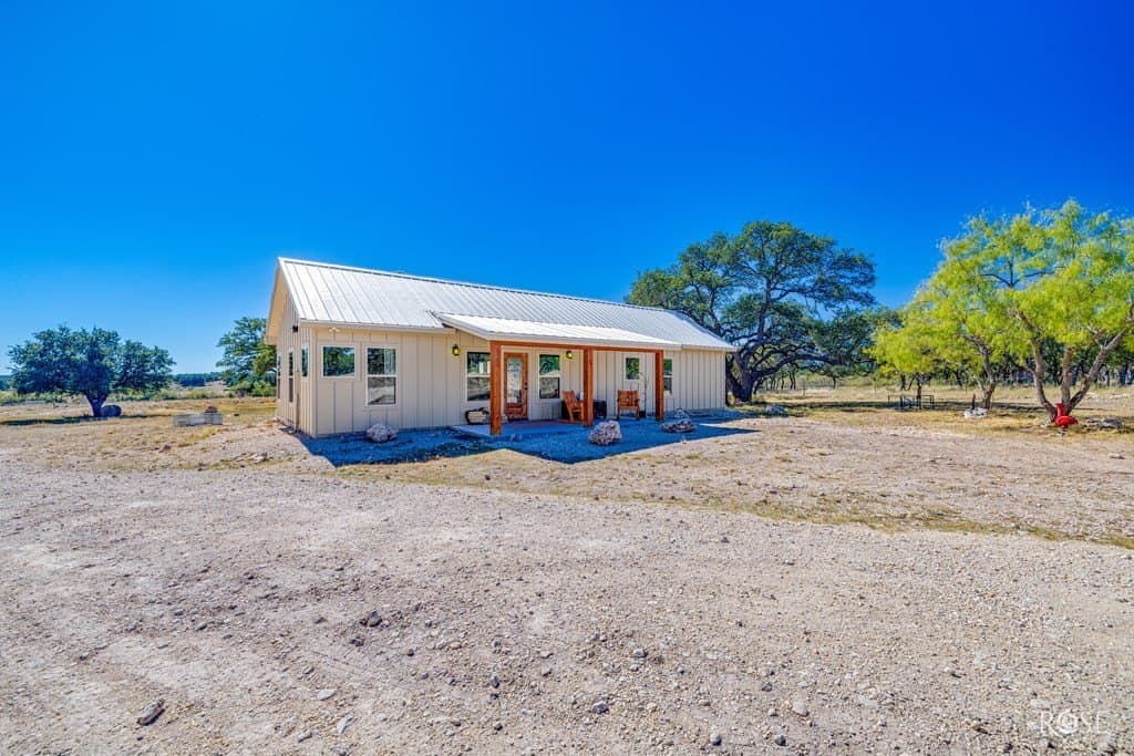 34.68 acres in Schleicher County - photo 3