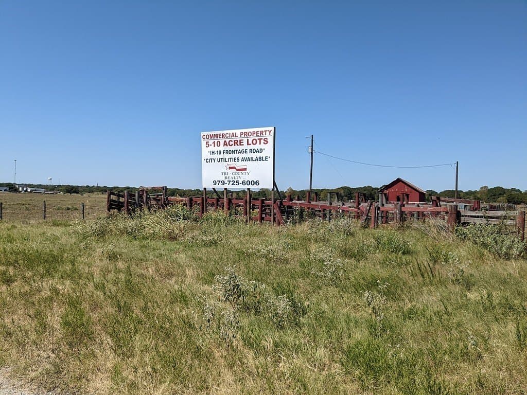 IH10 Feeder/County Road