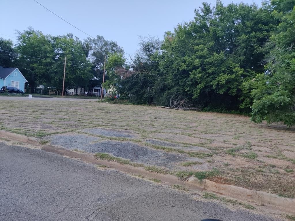0.25 acres in ANDERSON County - photo 3