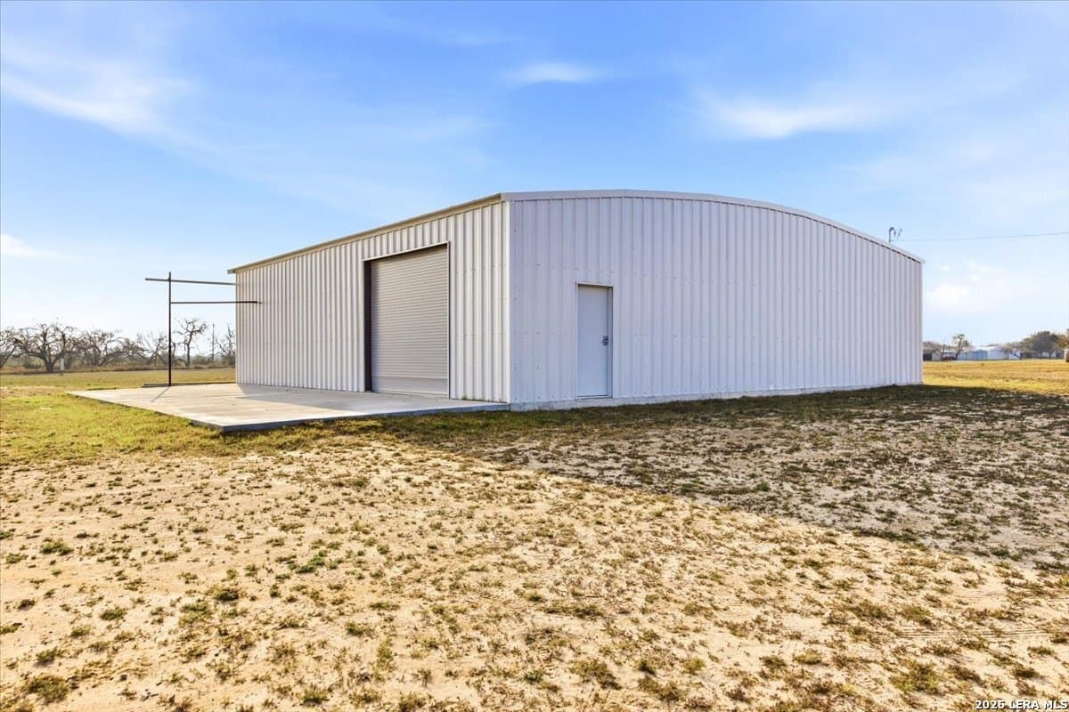 0.33 acres in Live Oak County - photo 7