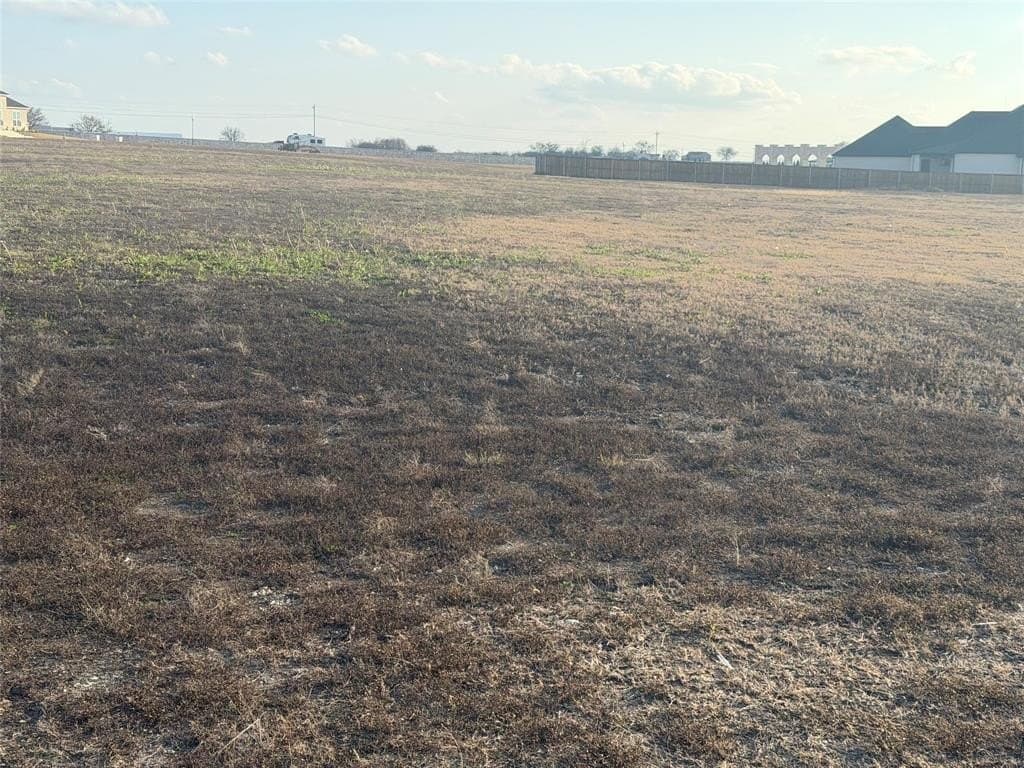 0.8 acres in McLennan County - photo 2