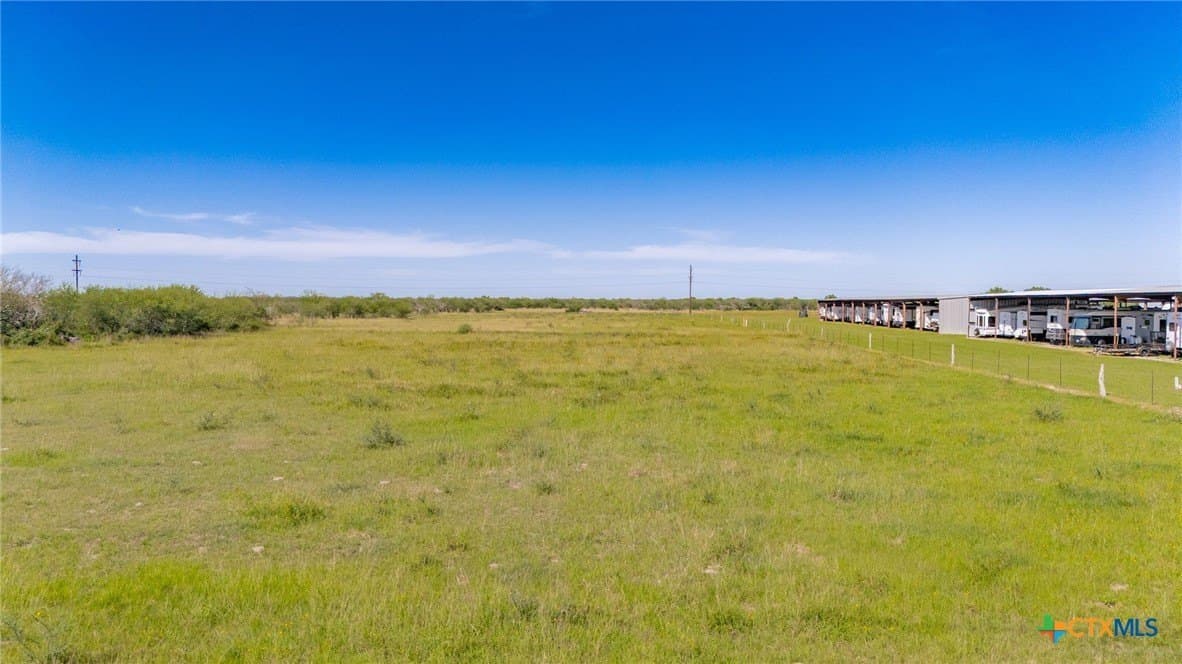 19.39 acres in Victoria County - photo 2