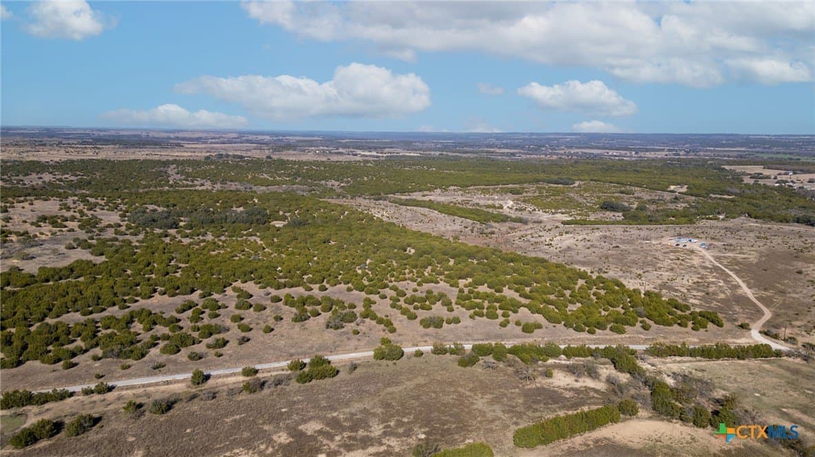 20 acres in Lampasas County - photo 2