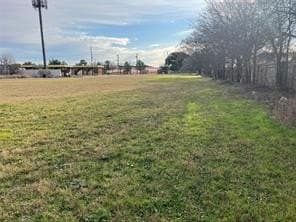 1.79 acres in Tarrant County - photo 5