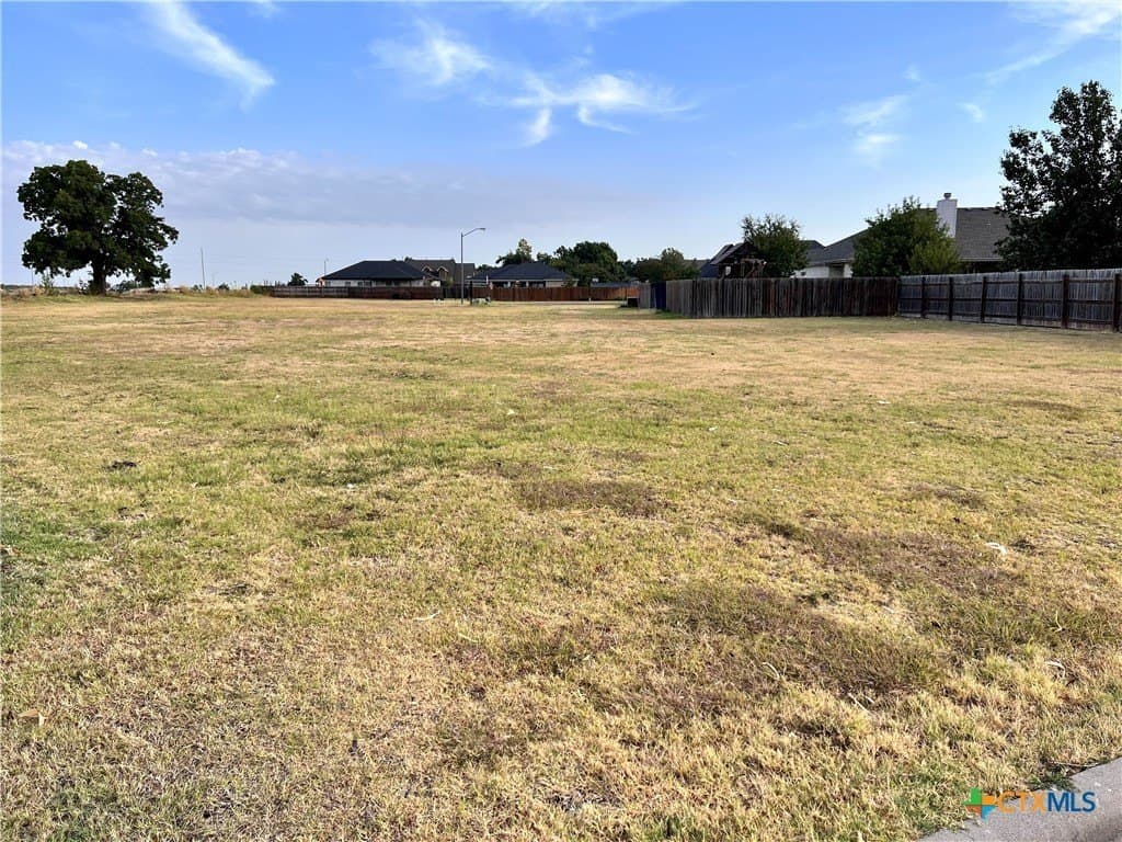 0.3 acres in Milam County - photo 4