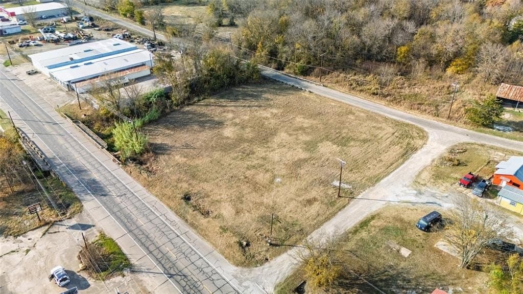 1.1 acres in Red River County - photo 4