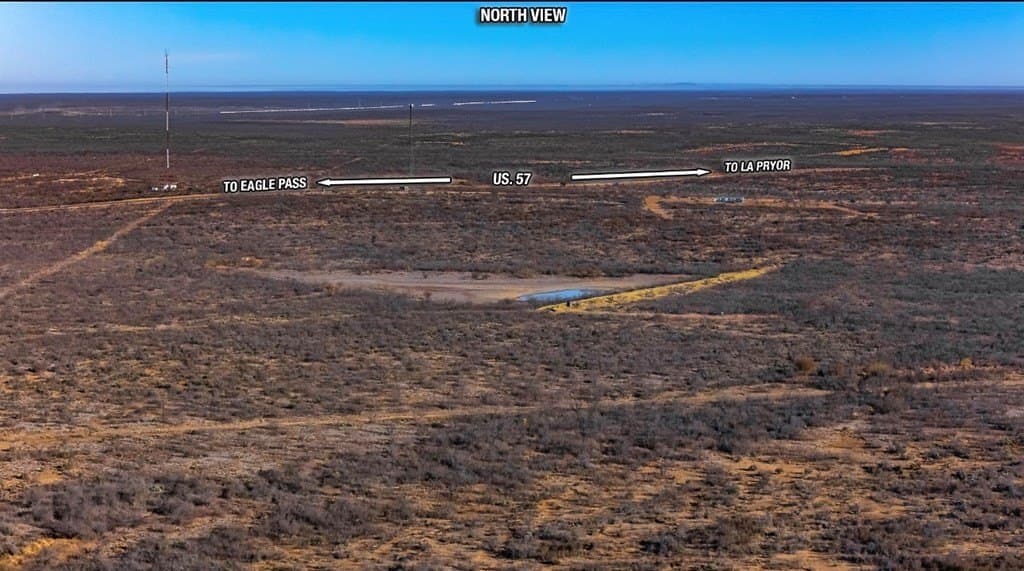 575 acres in Maverick County - photo 3