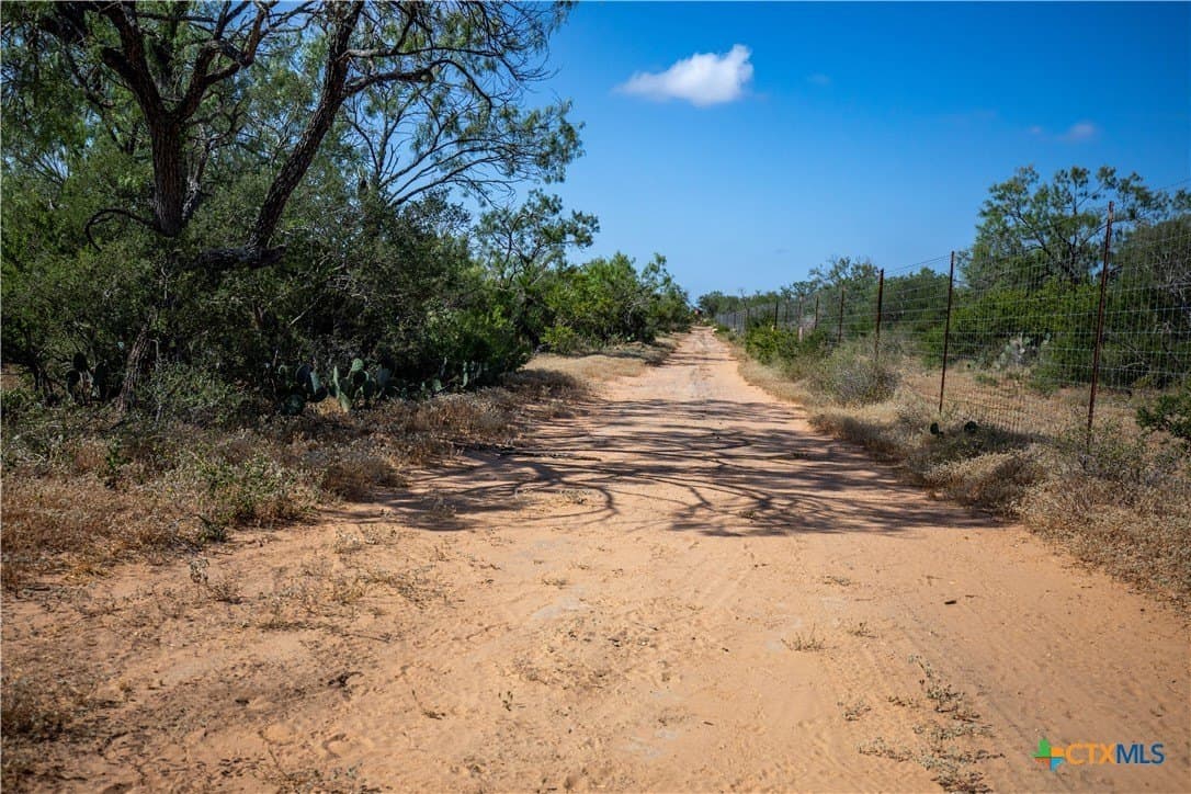 26.99 acres in Atascosa County - photo 19