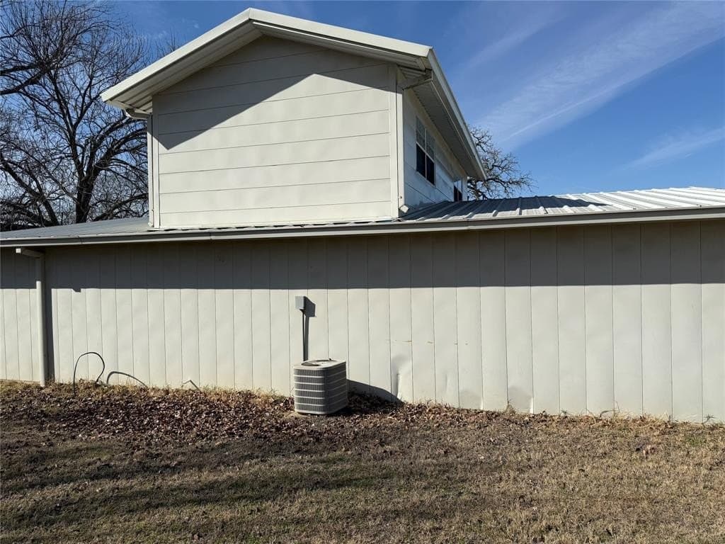 18.38 acres in Johnson County - photo 40