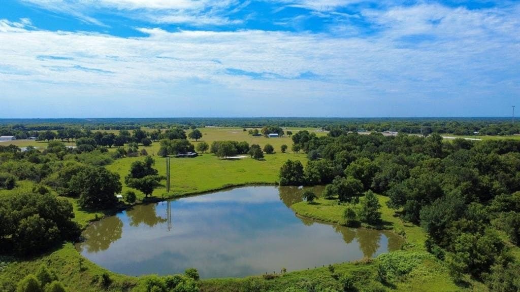 18.95 acres in Navarro County - photo 32