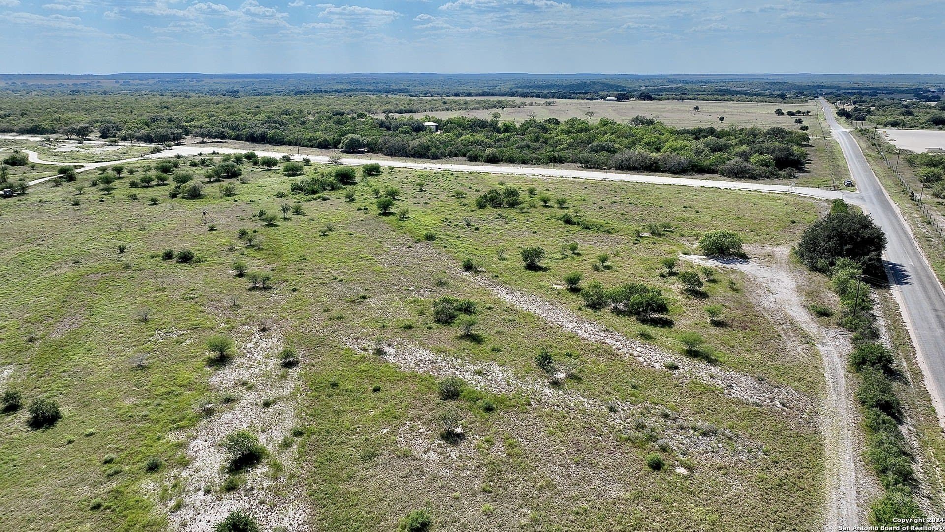 10 acres in Karnes County - photo 2