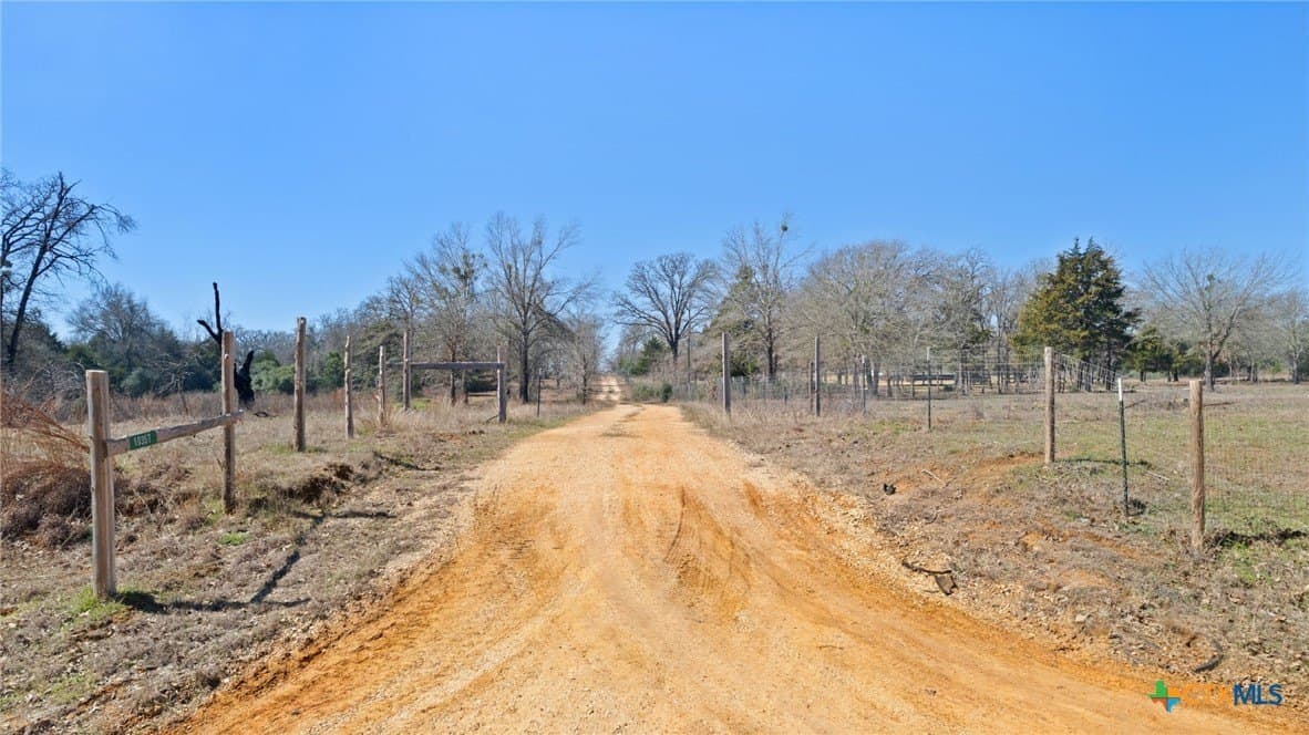 10.92 acres in Burleson County - photo 6