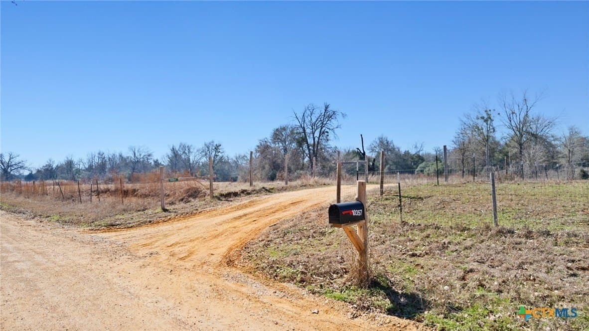 10.92 acres in Burleson County - photo 5