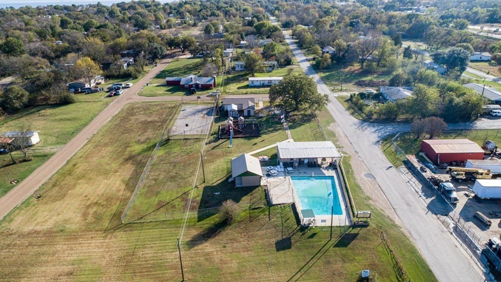 0.48 acres in Henderson County - photo 21