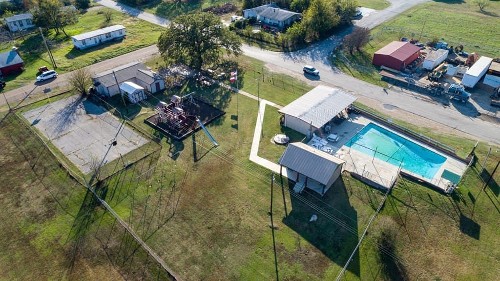 0.48 acres in Henderson County - photo 25