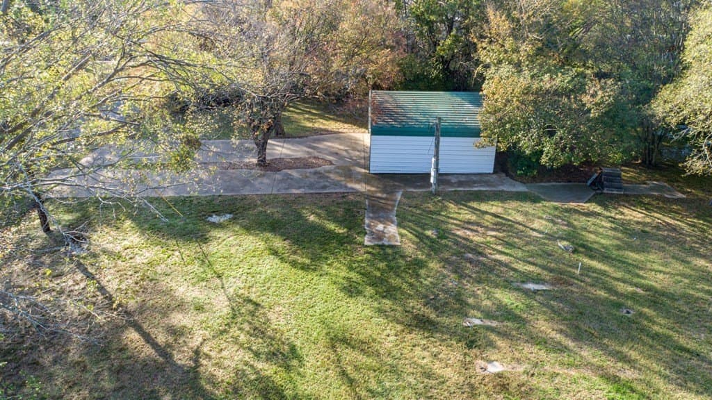 0.48 acres in Henderson County - photo 6