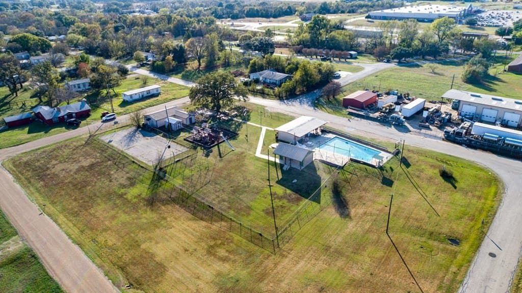 0.48 acres in Henderson County - photo 22