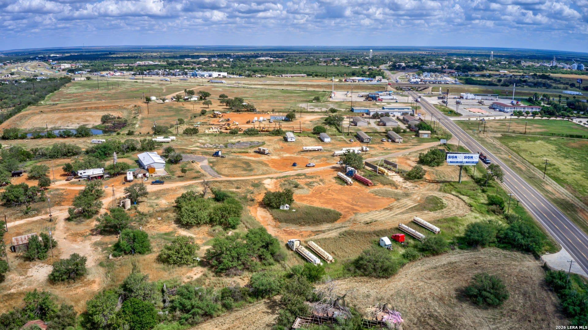 20 acres in Frio County - photo 4