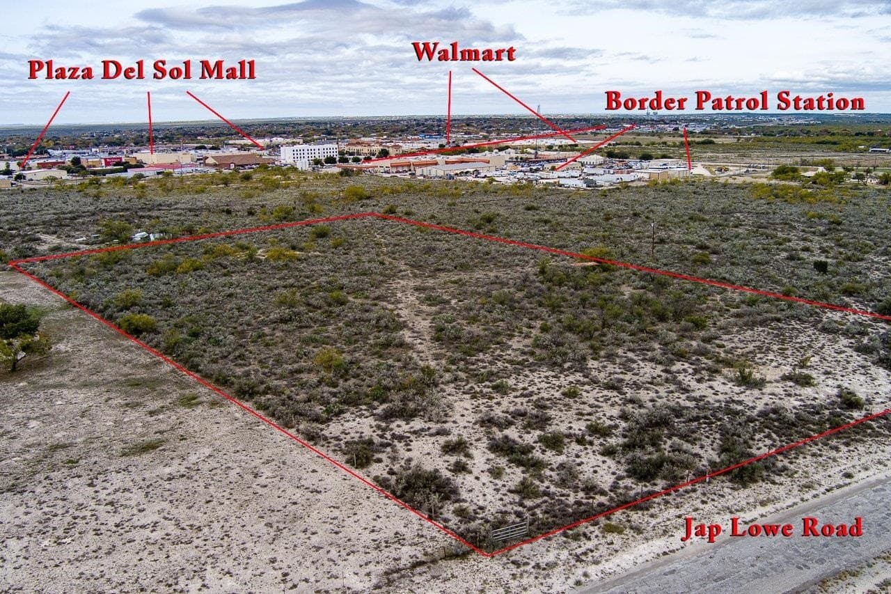 5.6 acres in Val Verde County - photo 2