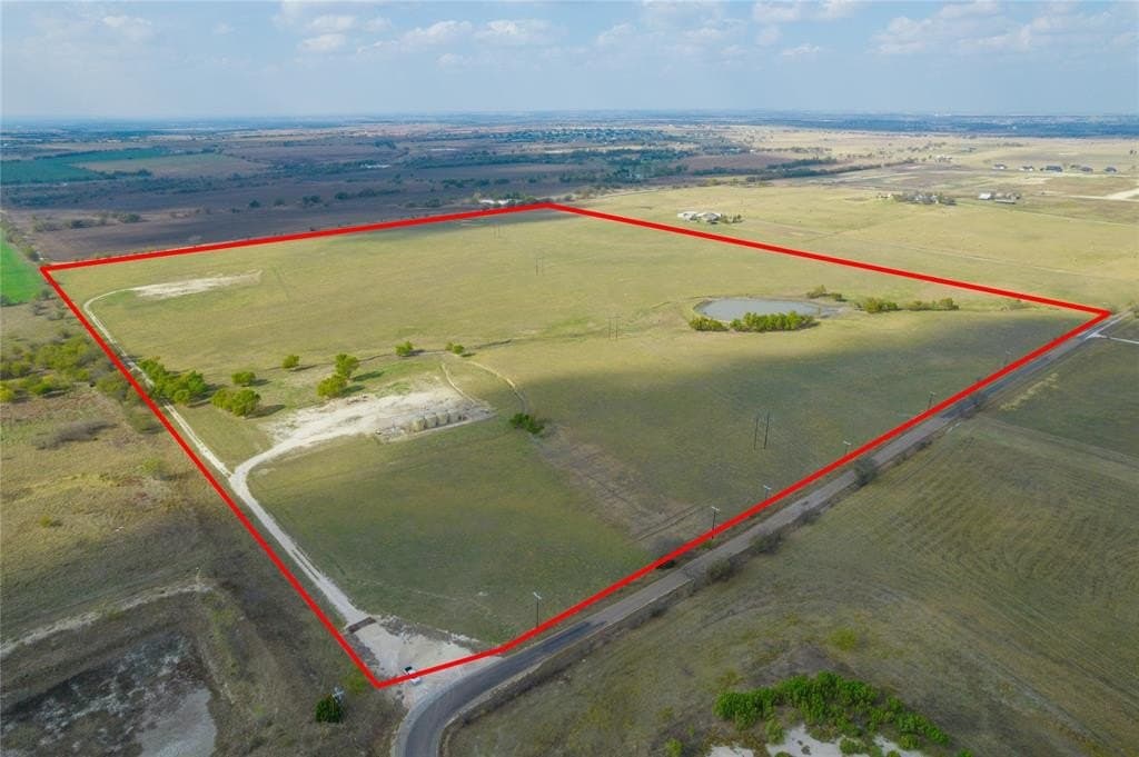 82.85 acres in Johnson County - photo 4