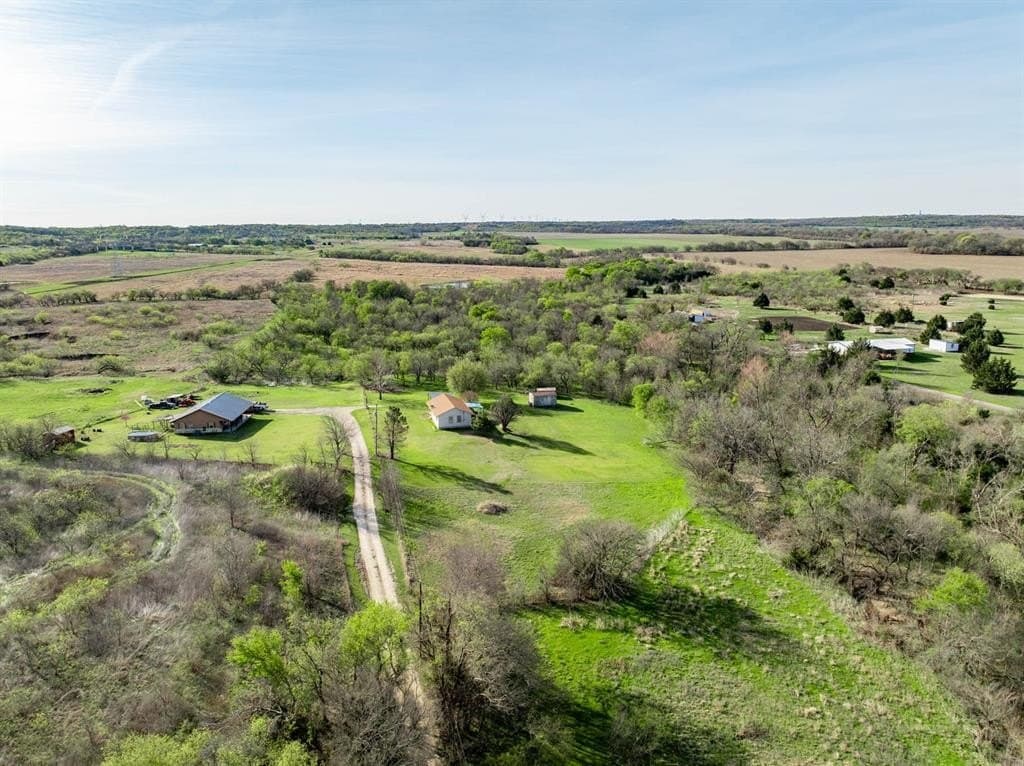 11.98 acres in Hill County - photo 4