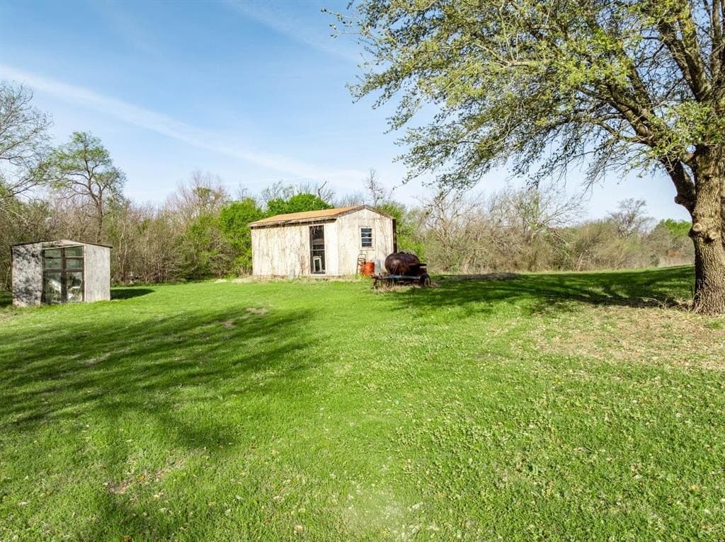 11.98 acres in Hill County - photo 18