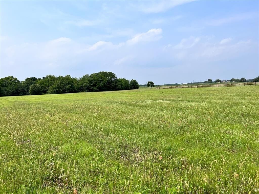 1.14 acres in Navarro County - photo 19