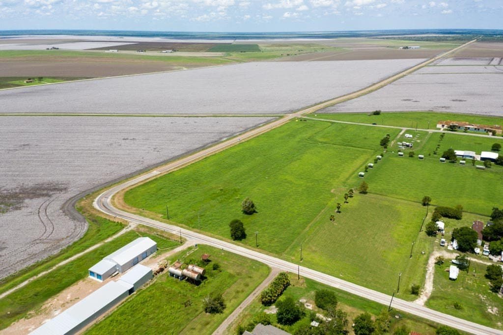 0.35 acres in Refugio County - photo 29