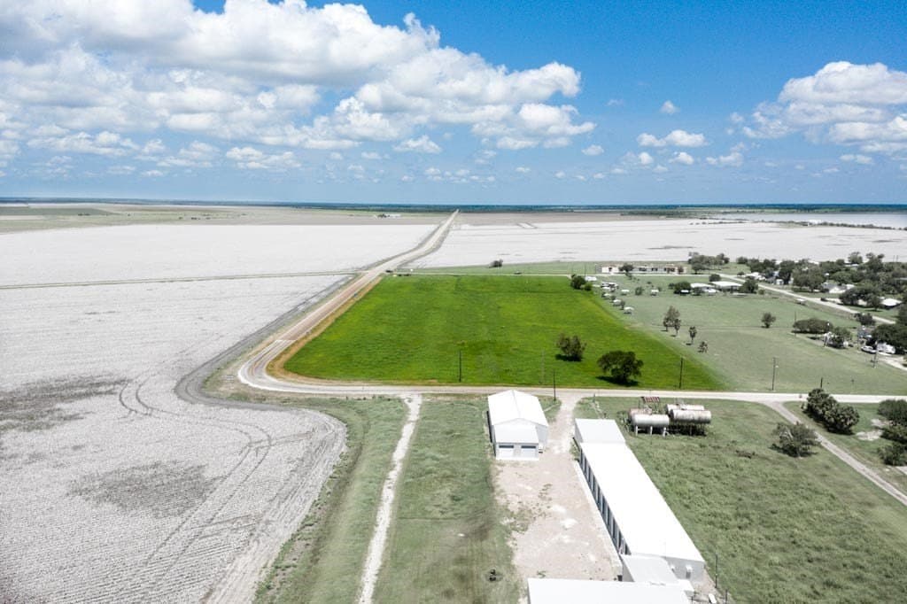 0.35 acres in Refugio County - photo 11