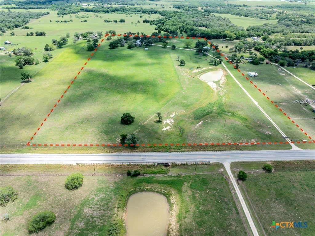 30.03 acres in Gonzales County - photo 5