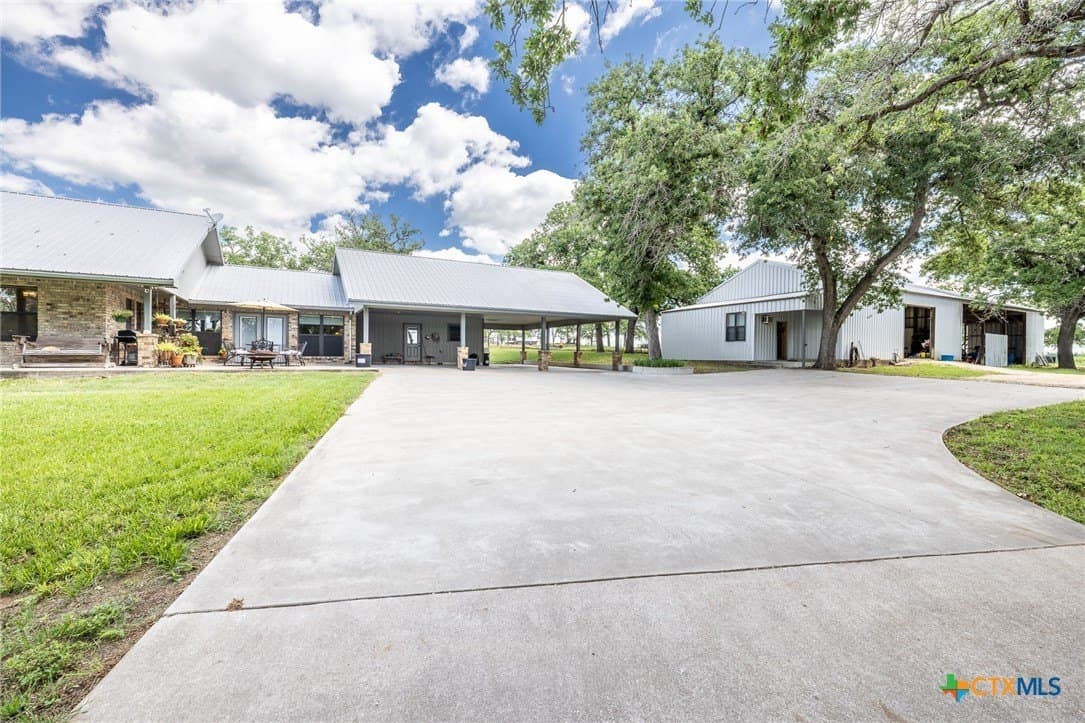 30.03 acres in Gonzales County - photo 27
