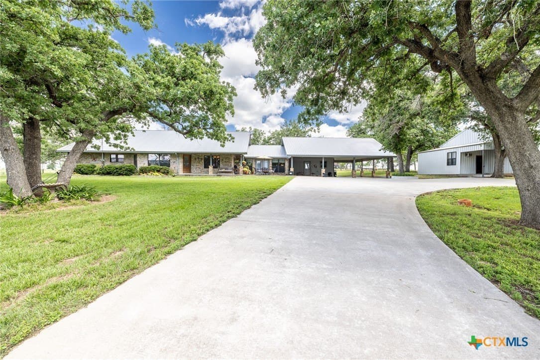 6589 State Highway 304