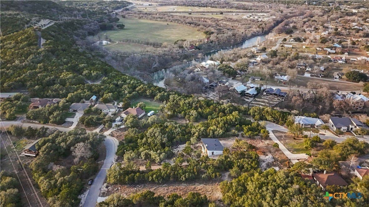 0.6 acres in Comal County - photo 5