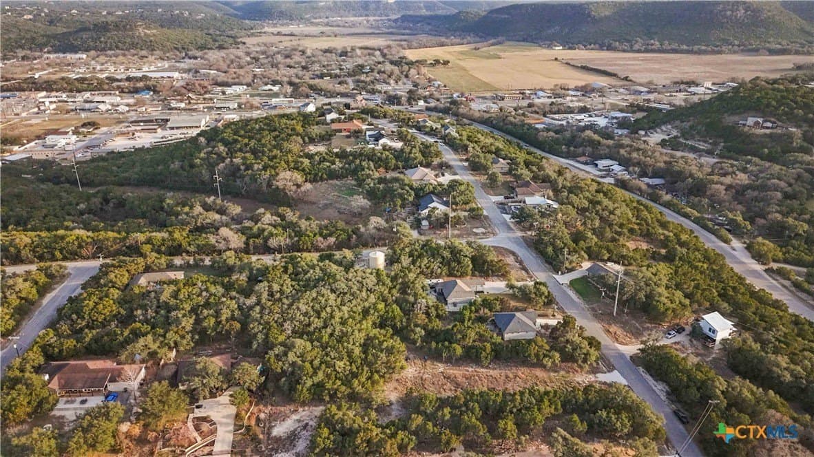 0.6 acres in Comal County - photo 6