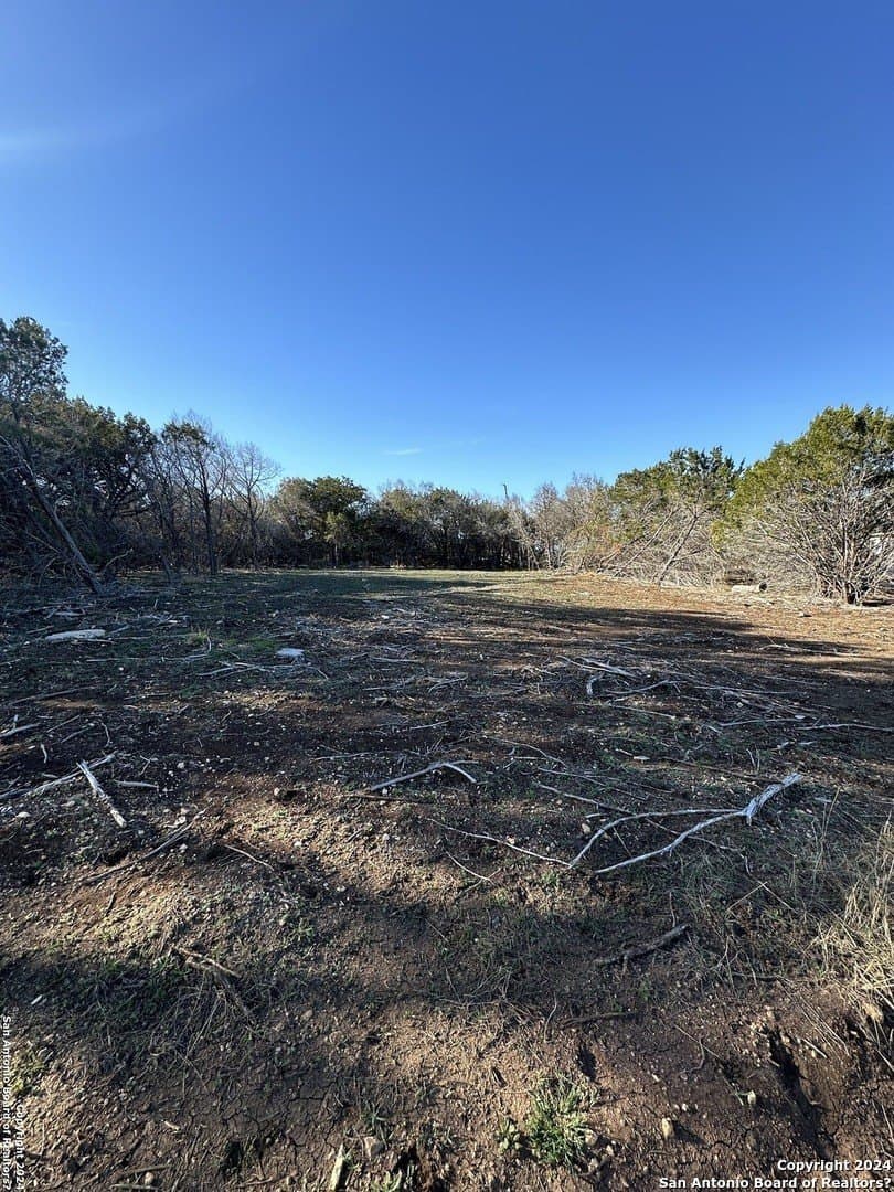 0.5 acres in Bandera County - photo 3