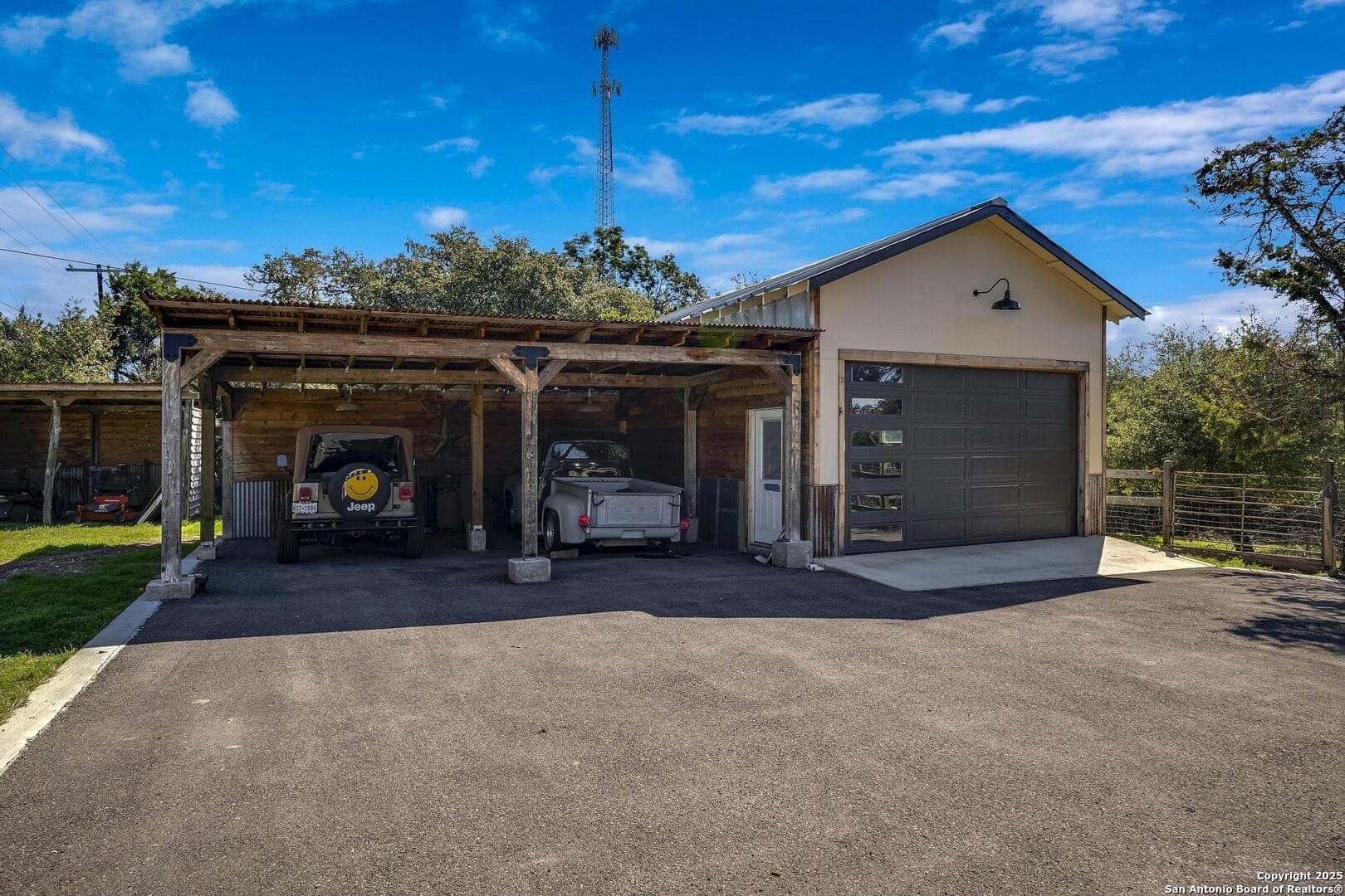 16.68 acres in Comal County - photo 29