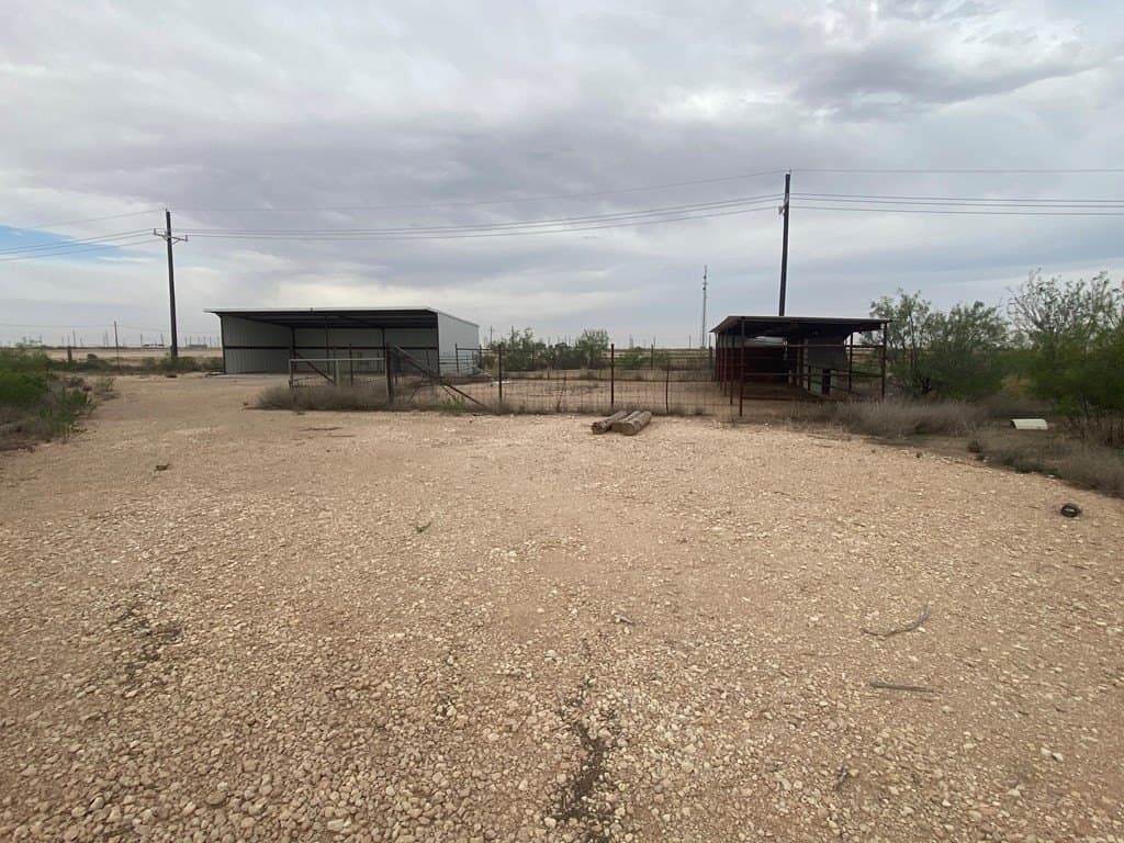 28 acres in Midland County - photo 9