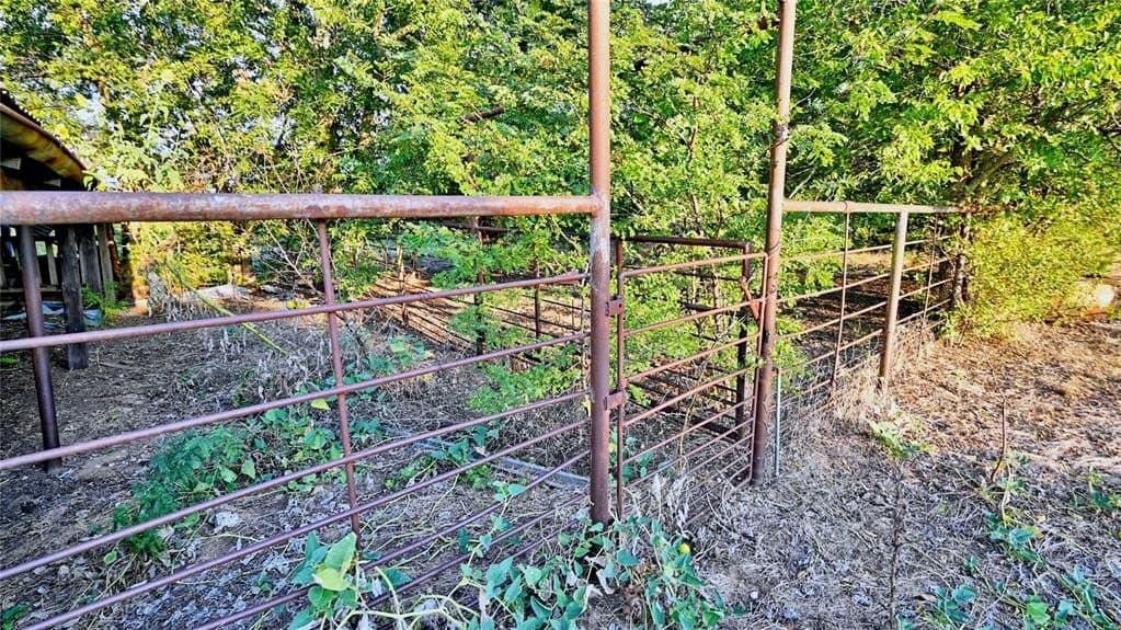 148.25 acres in Montague County - photo 12