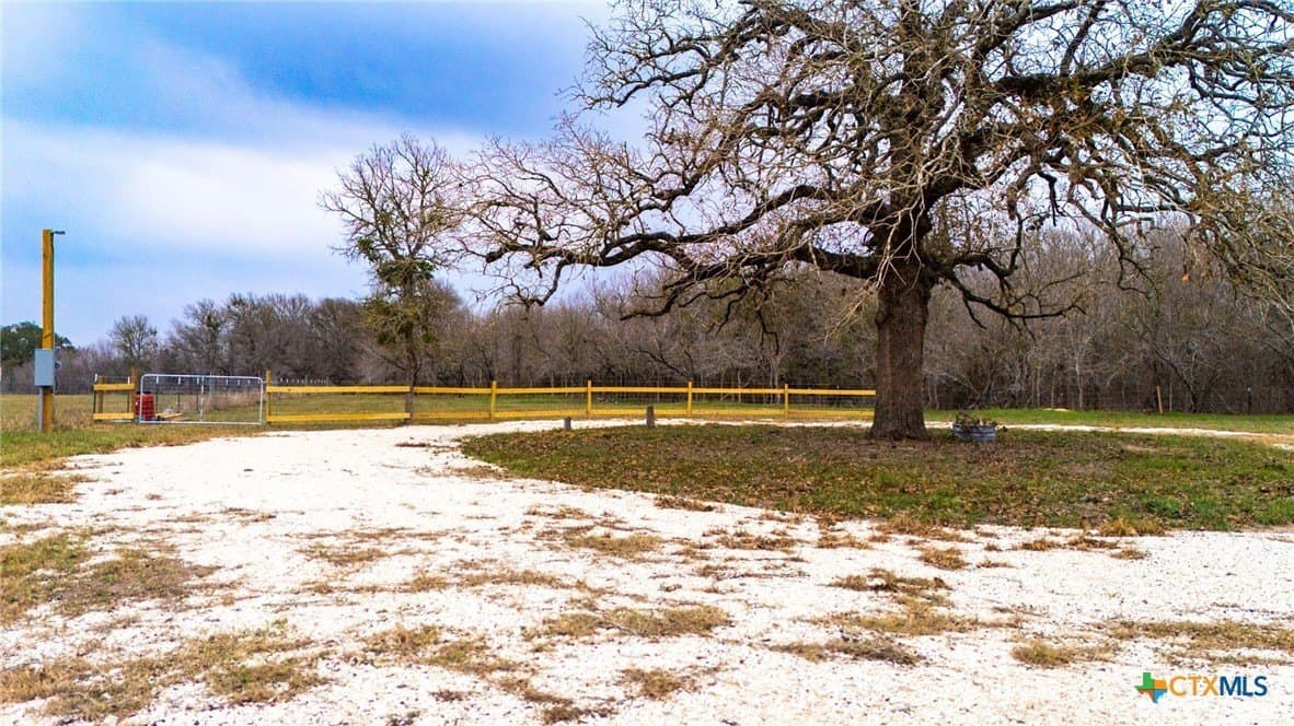 2 acres in Caldwell County - photo 10