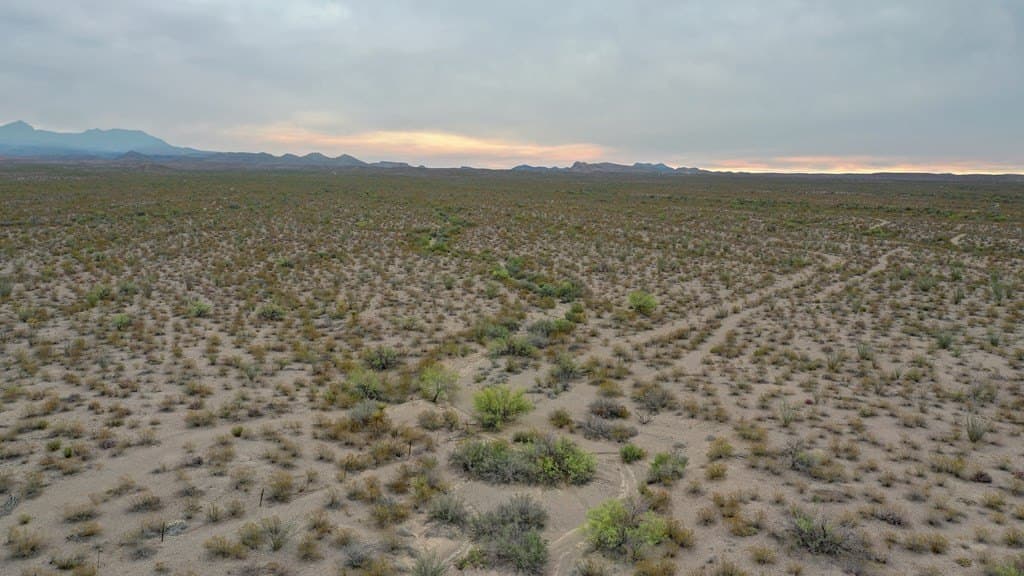 320 acres in Presidio County - photo 5