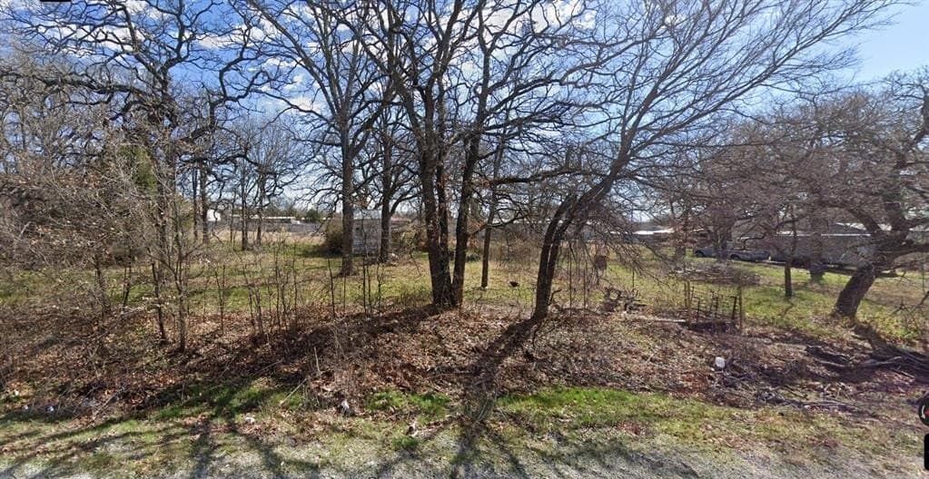 221 Shady Oaks
