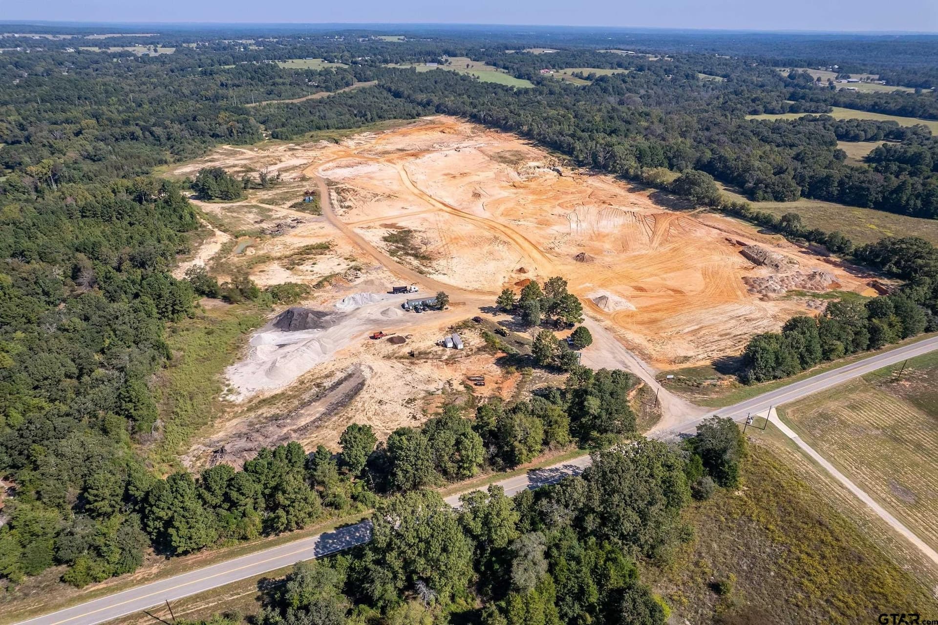 133.65 acres in Smith County - photo 3