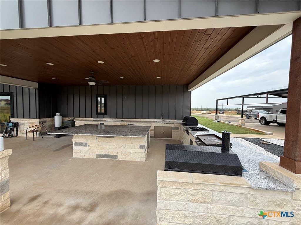 18 acres in Bexar County - photo 37