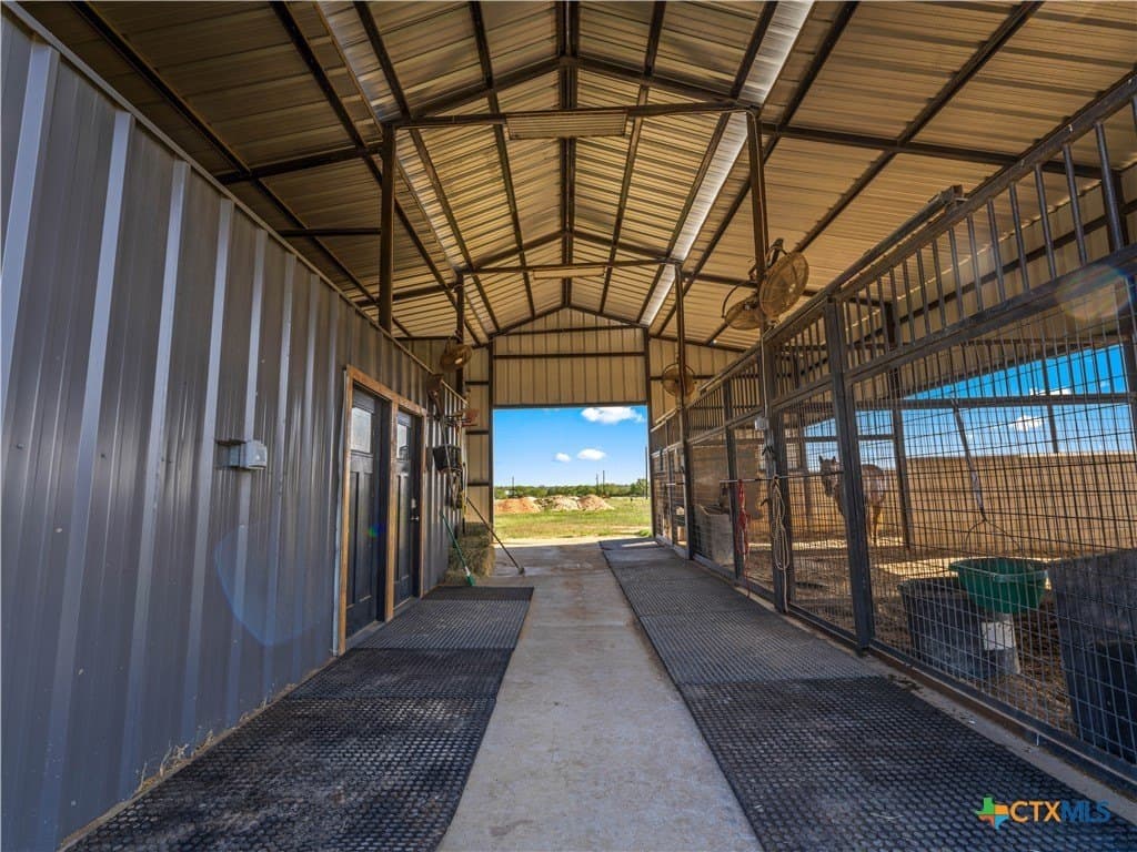 18 acres in Bexar County - photo 45