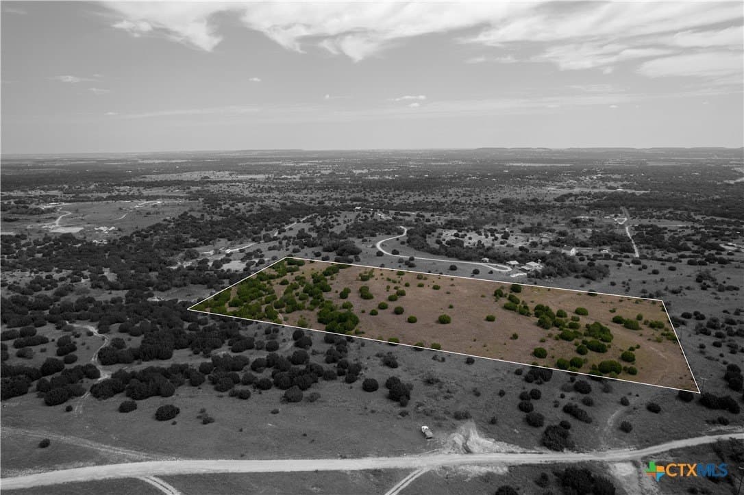 11.71 acres in Lampasas County - photo 2